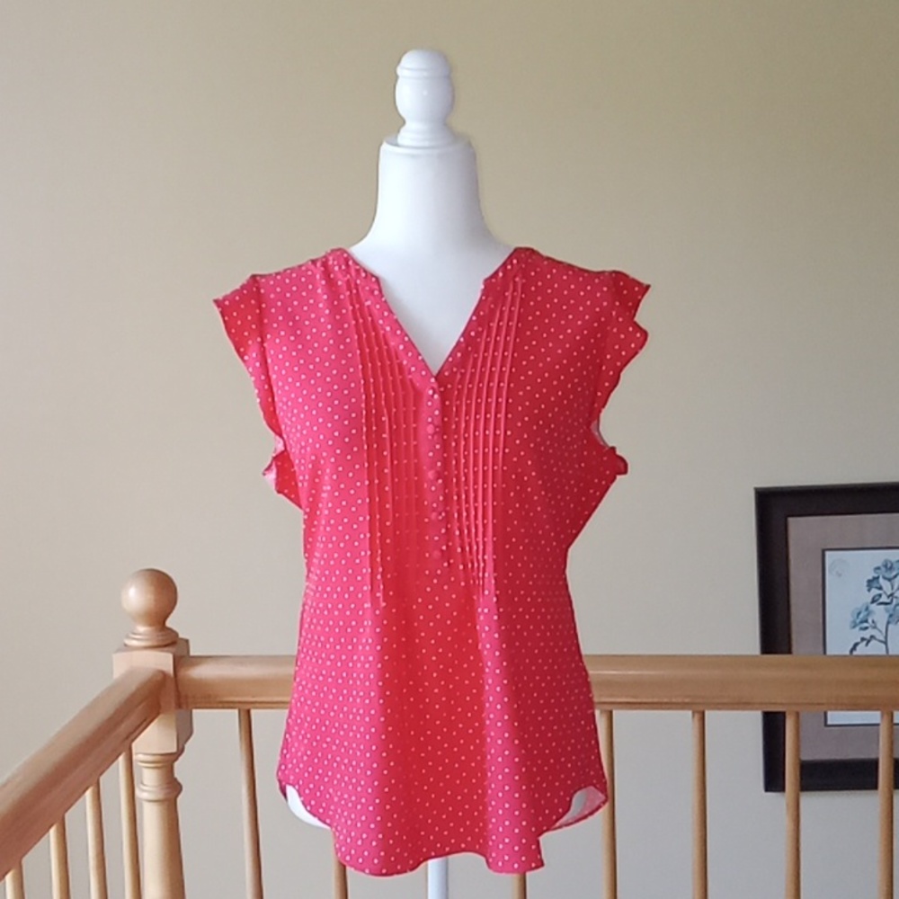 Modcloth v-neck ruffled short sleeve polka dot front buttons tieback blouse top